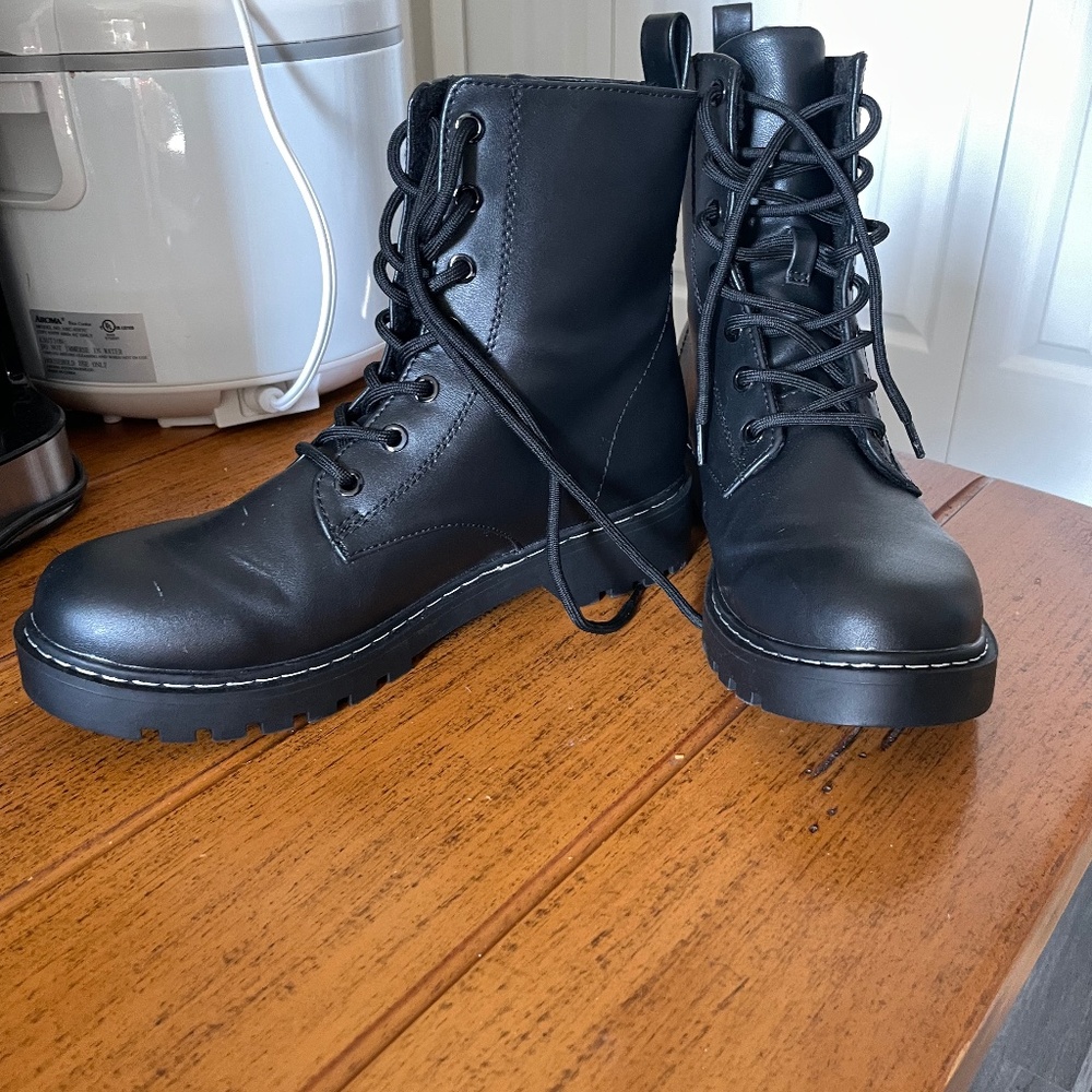 Doc Marten Look Alike